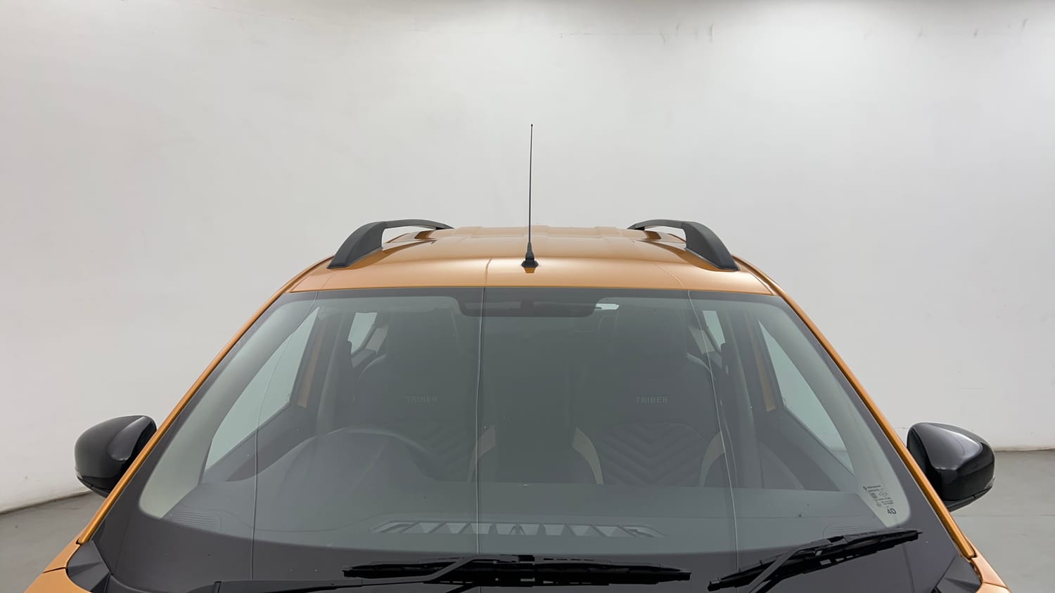 Used 2024 Renault Triber RXZ Petrol Manual exterior FRONT WINDSHIELD VIEW