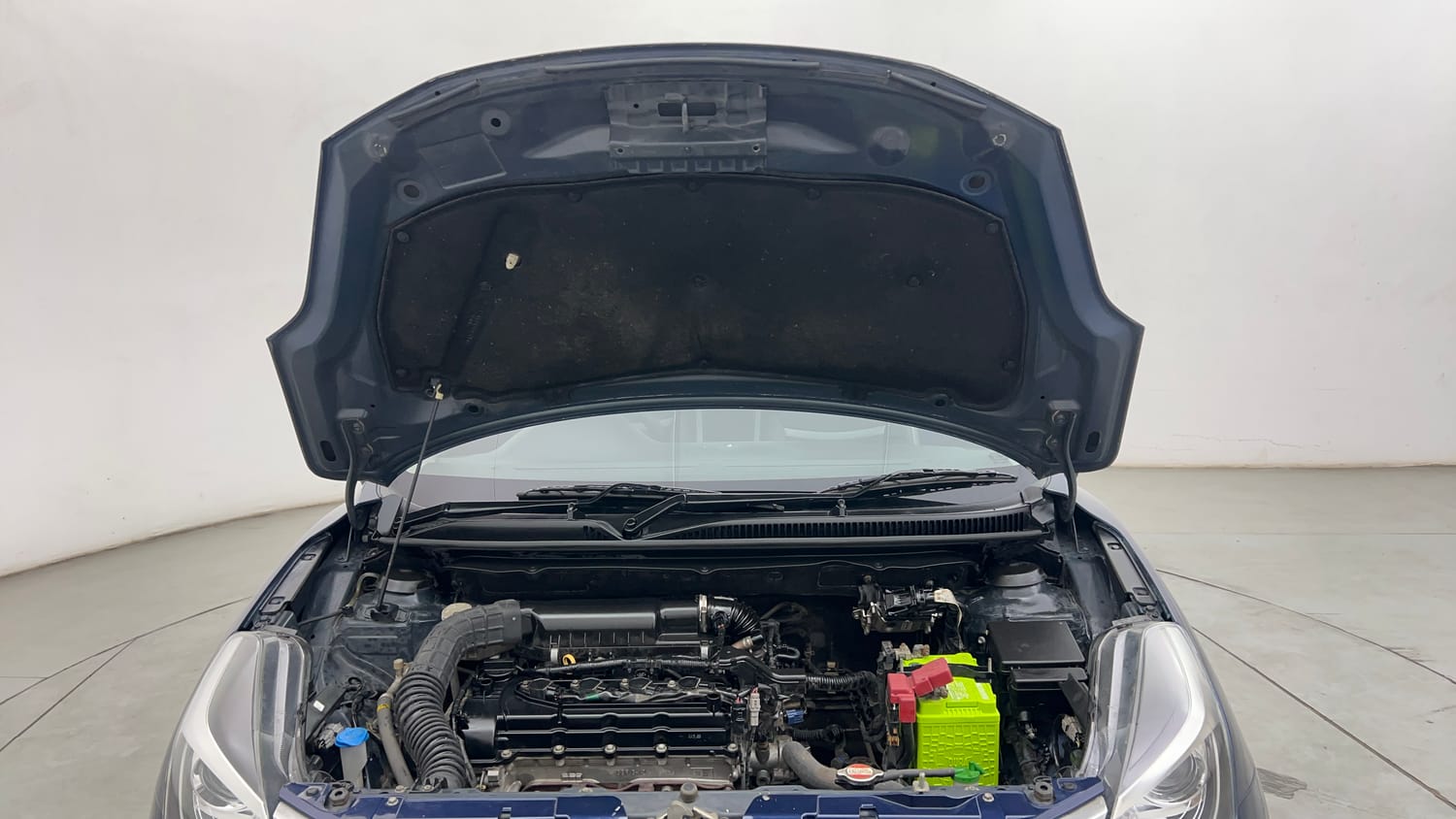 Used 2020 Maruti Suzuki Baleno Zeta Petrol Manual engine ENGINE & BONNET OPEN FRONT VIEW
