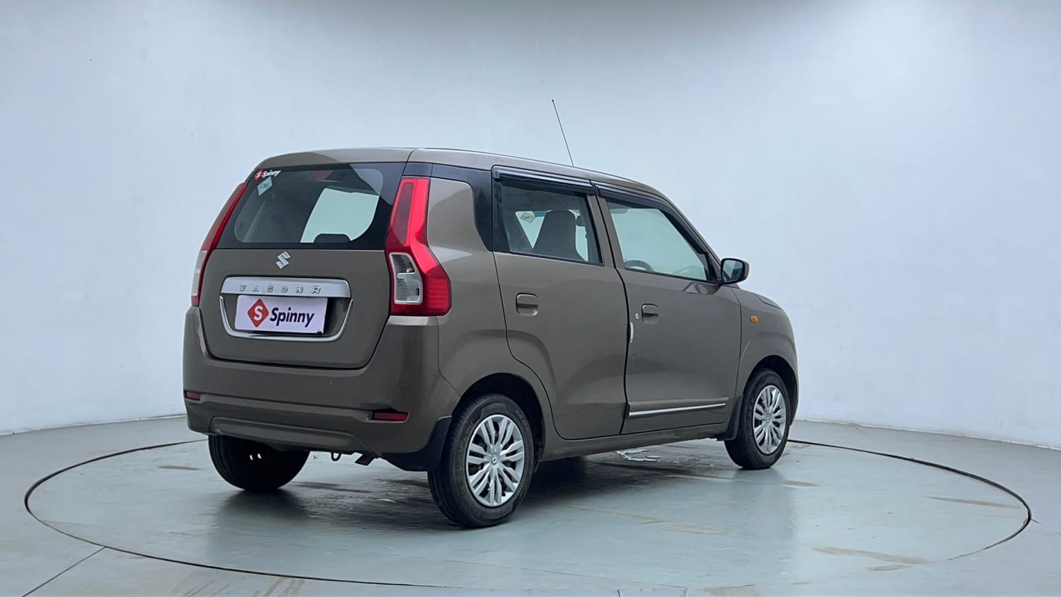 Used 2024 Maruti Suzuki Wagon R VXI 1.0 CNG Cng Manual exterior RIGHT REAR CORNER VIEW