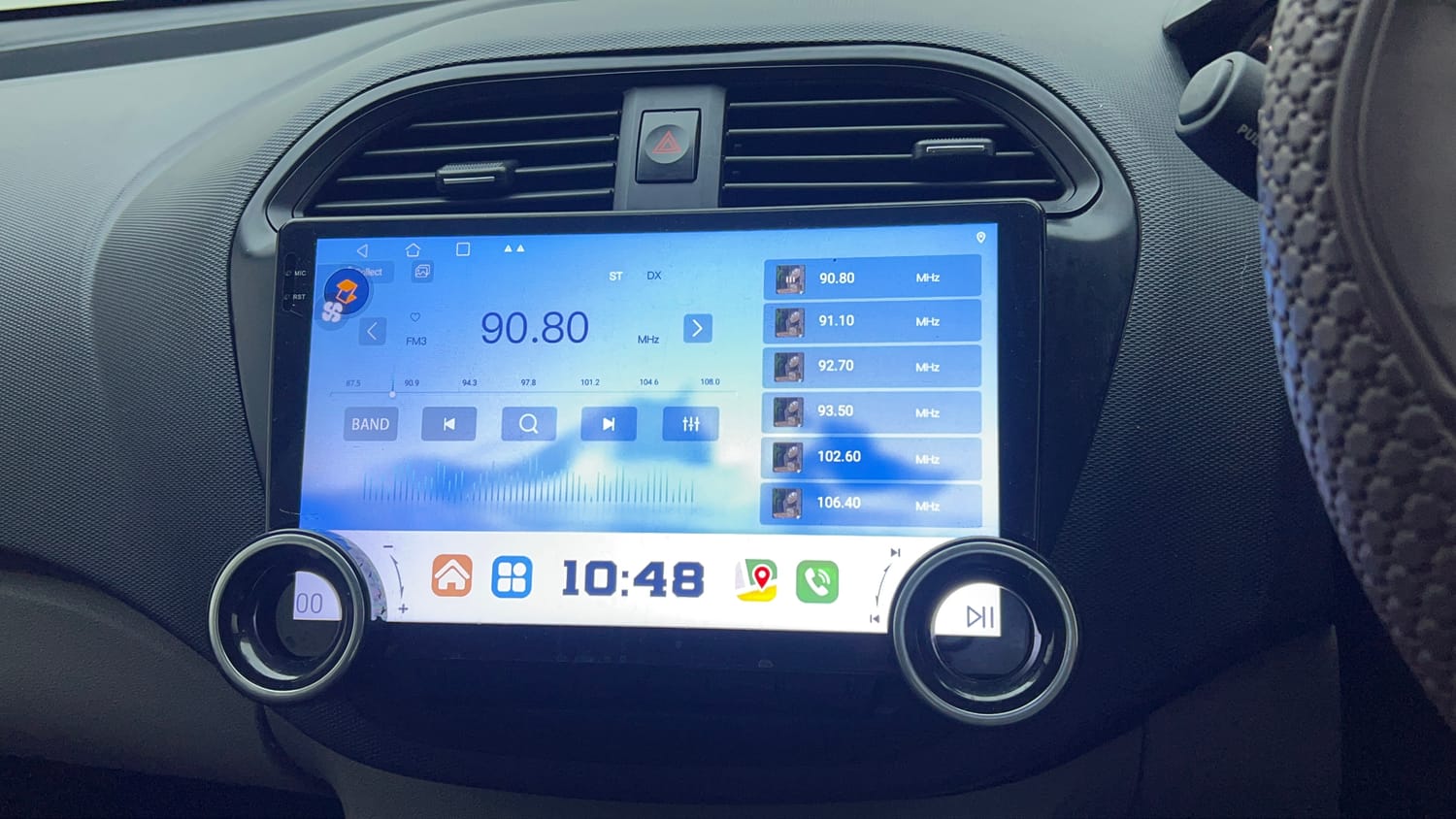 Used 2017 Tata Tiago Revotron XT Petrol Manual top_features Integrated (in-dash) music system