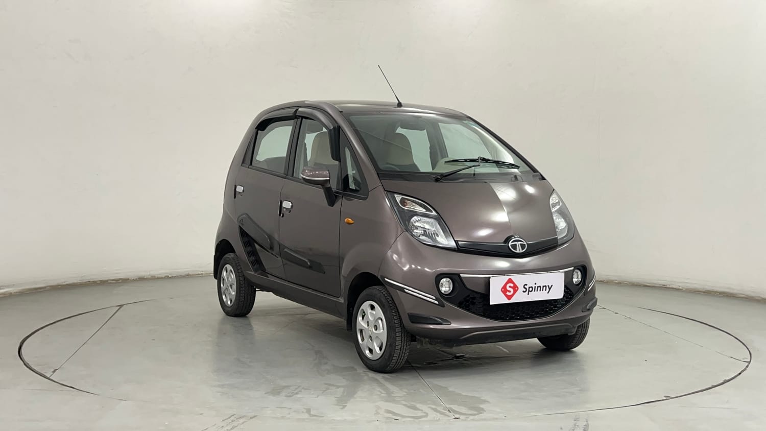 Used 2018 Tata Nano Twist XTA Petrol Automatic exterior RIGHT FRONT CORNER VIEW