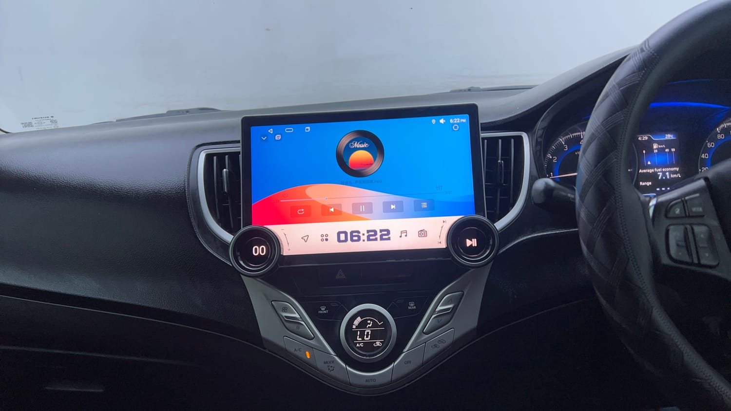 Used 2018 Maruti Suzuki Baleno Zeta 1.2 AT Petrol Automatic interior MUSIC SYSTEM & AC CONTROL VIEW