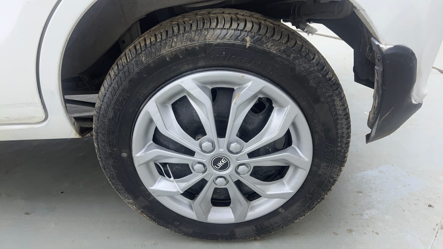 Used 2016 Maruti Suzuki Alto K10 VXi Petrol Manual tyres LEFT REAR TYRE RIM VIEW