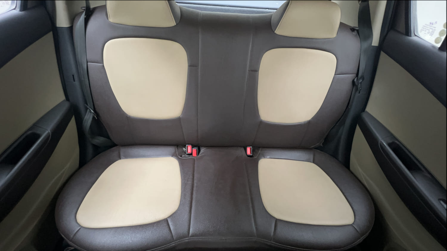 Used 2012 Hyundai i20 Magna 1.2 Petrol Manual interior REAR SEAT CONDITION VIEW