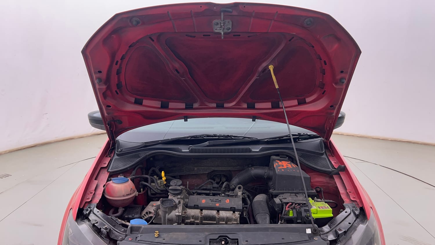 Used 2014 Volkswagen Polo Highline1.2L (P) Petrol Manual engine ENGINE & BONNET OPEN FRONT VIEW