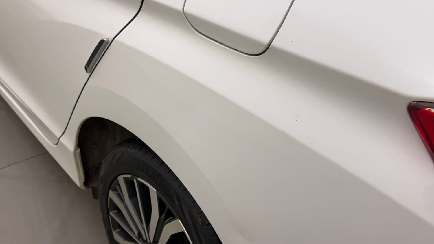 Used 2019 Honda City ZX CVT Petrol Petrol Automatic dents MINOR SCRATCH