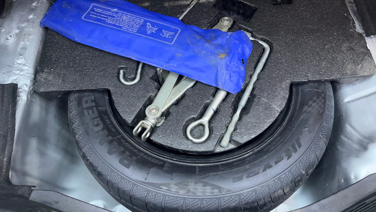 Used 2023 Honda WR-V SV MT Petrol Petrol Manual tyres SPARE TYRE VIEW
