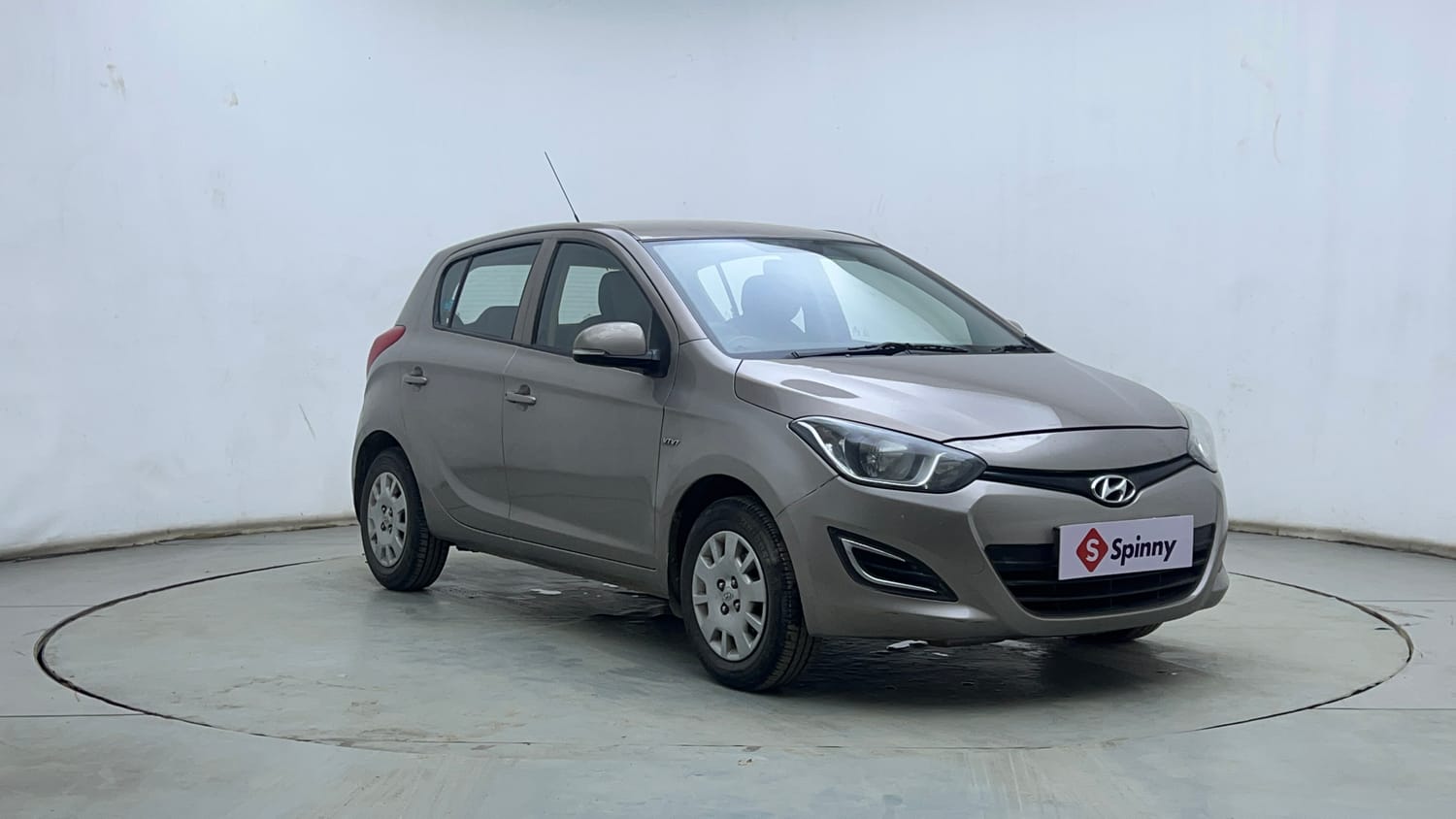 Used 2012 Hyundai i20 Magna 1.2 Petrol Manual exterior RIGHT FRONT CORNER VIEW