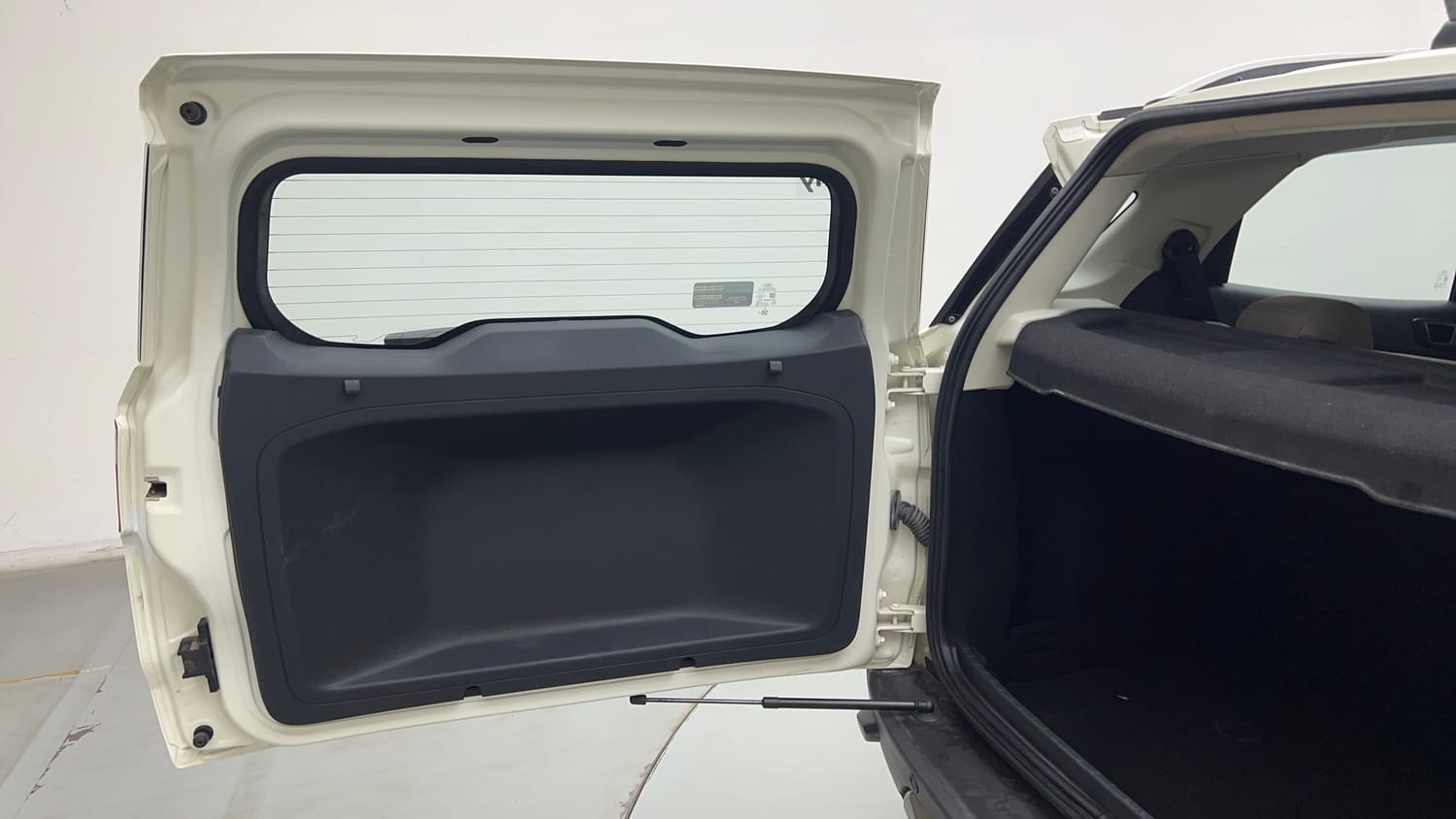 Used 2019 Ford EcoSport Titanium 1.5L Ti-VCT Petrol Manual interior DICKY DOOR OPEN VIEW