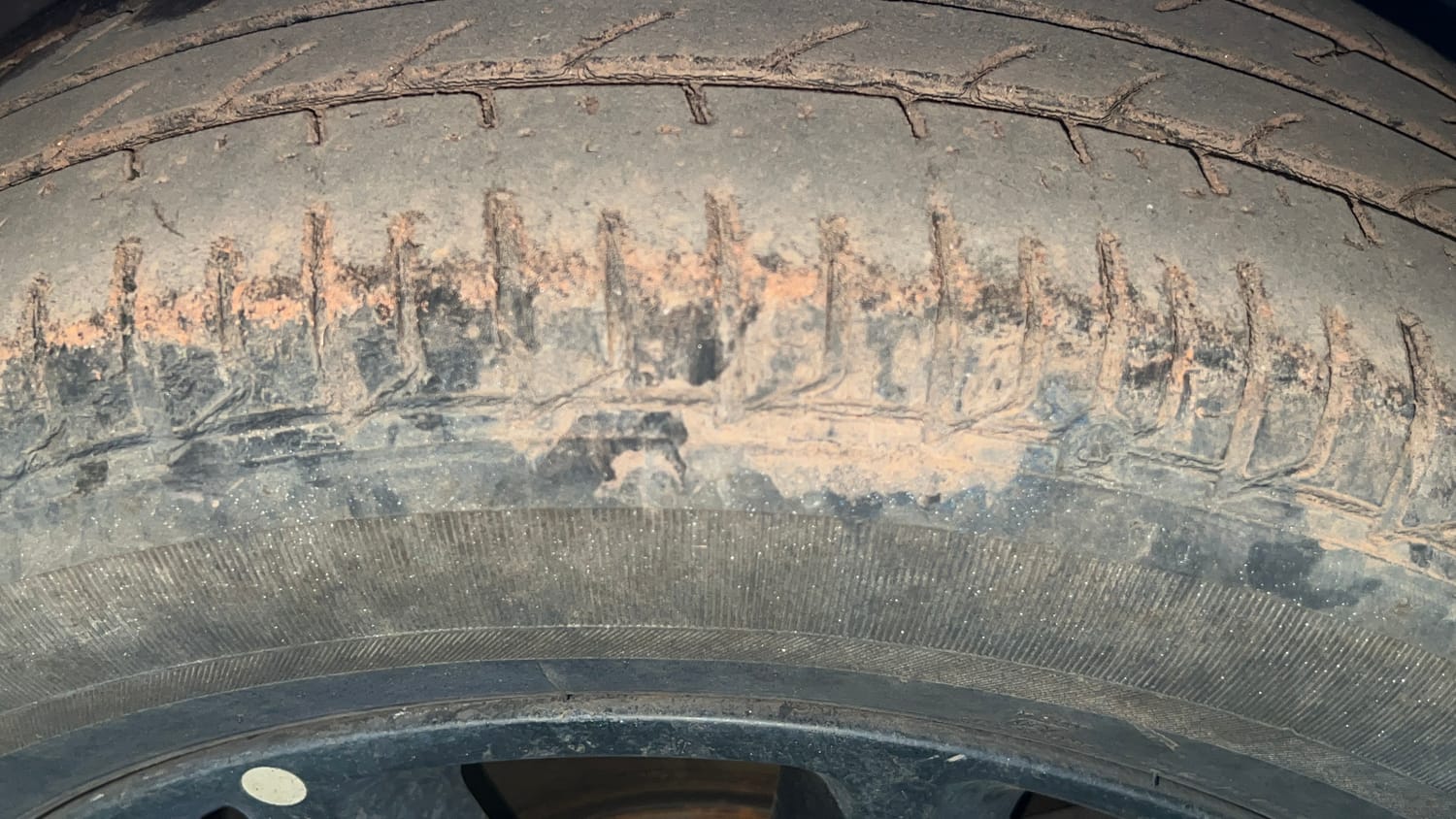 Used 2020 Hyundai Elite i20 Sportz Plus 1.2 Petrol Manual tyres RIGHT FRONT TYRE TREAD VIEW