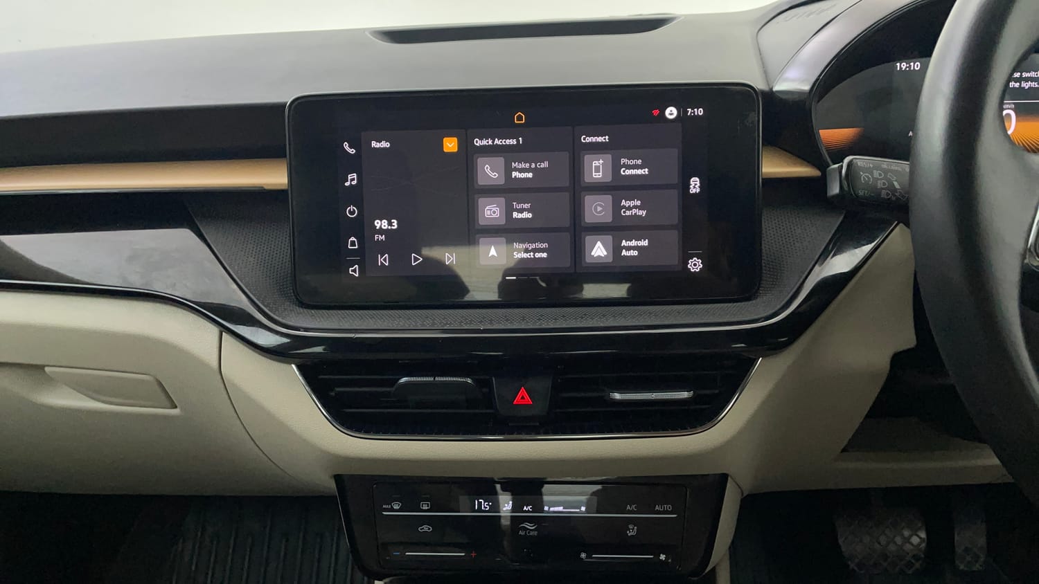 Used 2024 Skoda Slavia Style 1.5L TSI DSG Petrol Automatic interior MUSIC SYSTEM & AC CONTROL VIEW