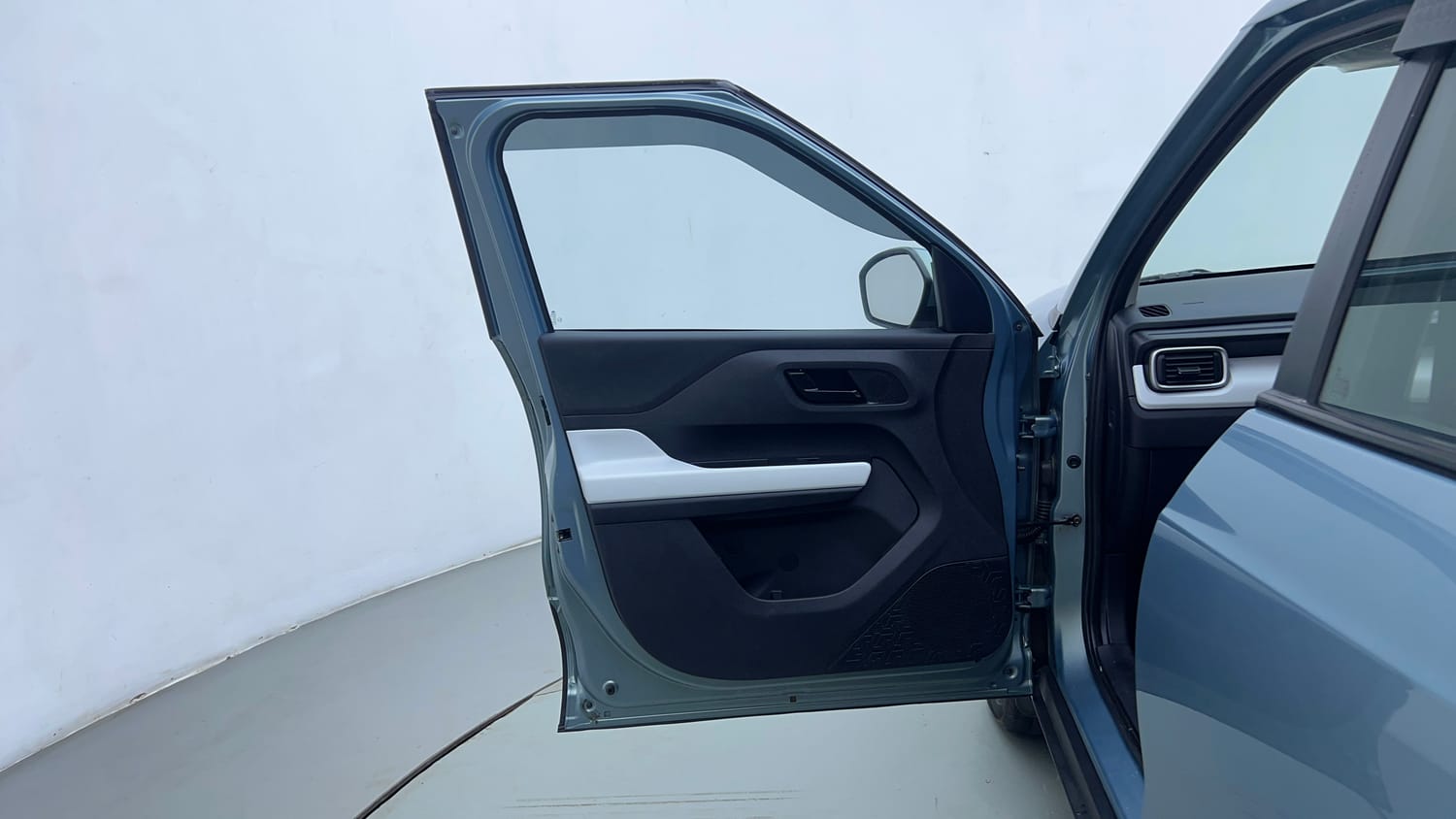 Used 2022 Tata Punch Accomplished AMT Petrol Automatic interior LEFT FRONT DOOR OPEN VIEW