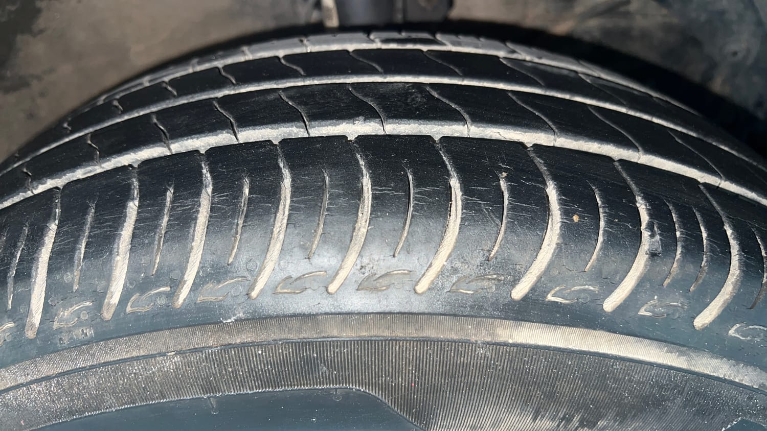 Used 2020 Maruti Suzuki Baleno Delta Petrol Manual tyres RIGHT FRONT TYRE TREAD VIEW