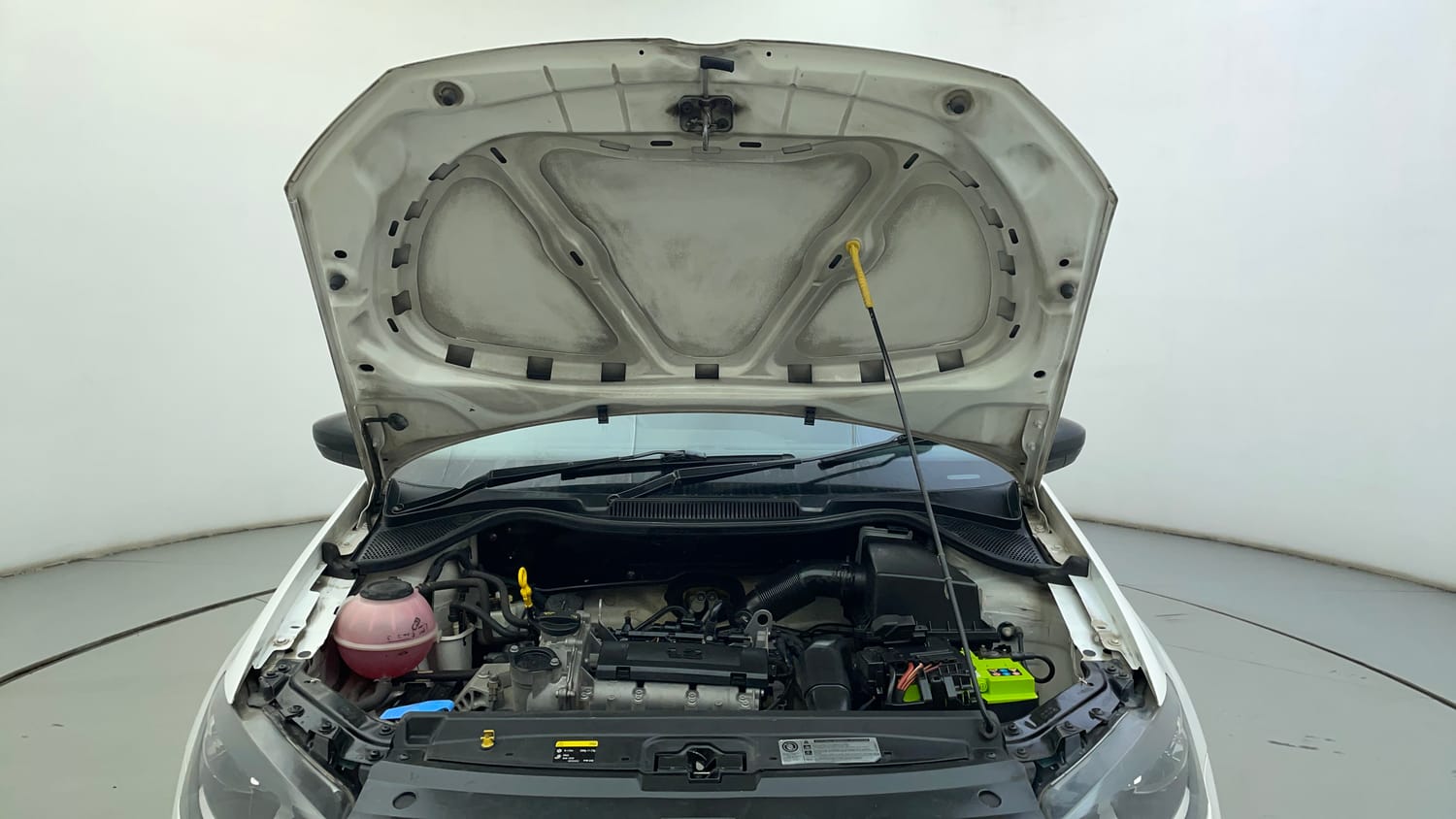 Used 2017 Volkswagen Ameo Comfortline 1.2L (P) Petrol Manual engine ENGINE & BONNET OPEN FRONT VIEW