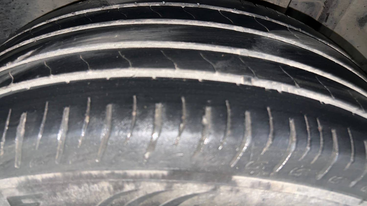 Used 2021 maruti-suzuki Vitara Brezza VXi Petrol Manual tyres LEFT REAR TYRE TREAD VIEW