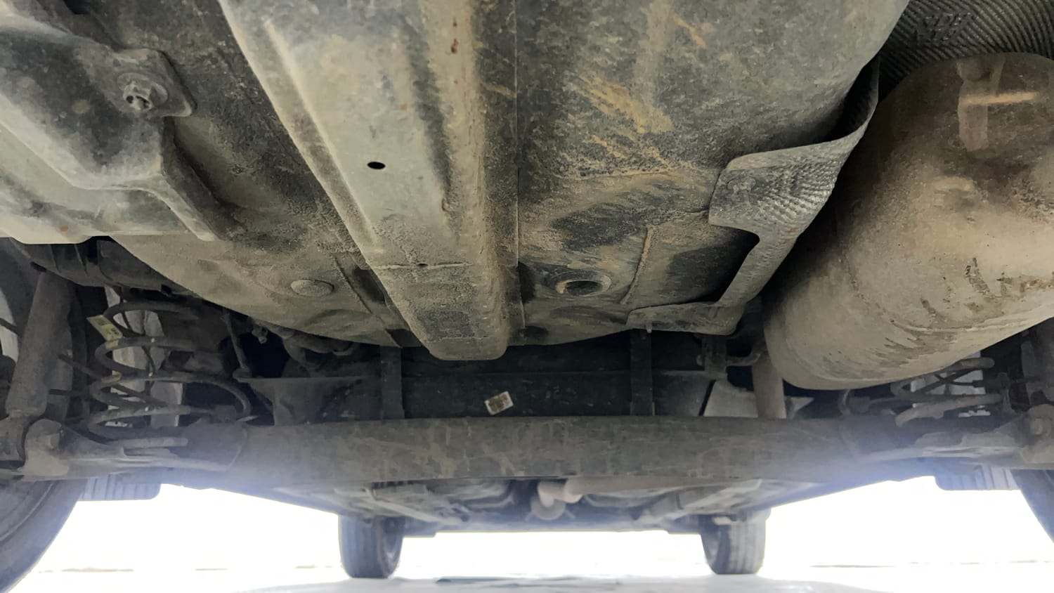 Used 2023 Hyundai Aura SX 1.2 CNG Cng Manual extra REAR UNDERBODY VIEW (TAKEN FROM REAR)