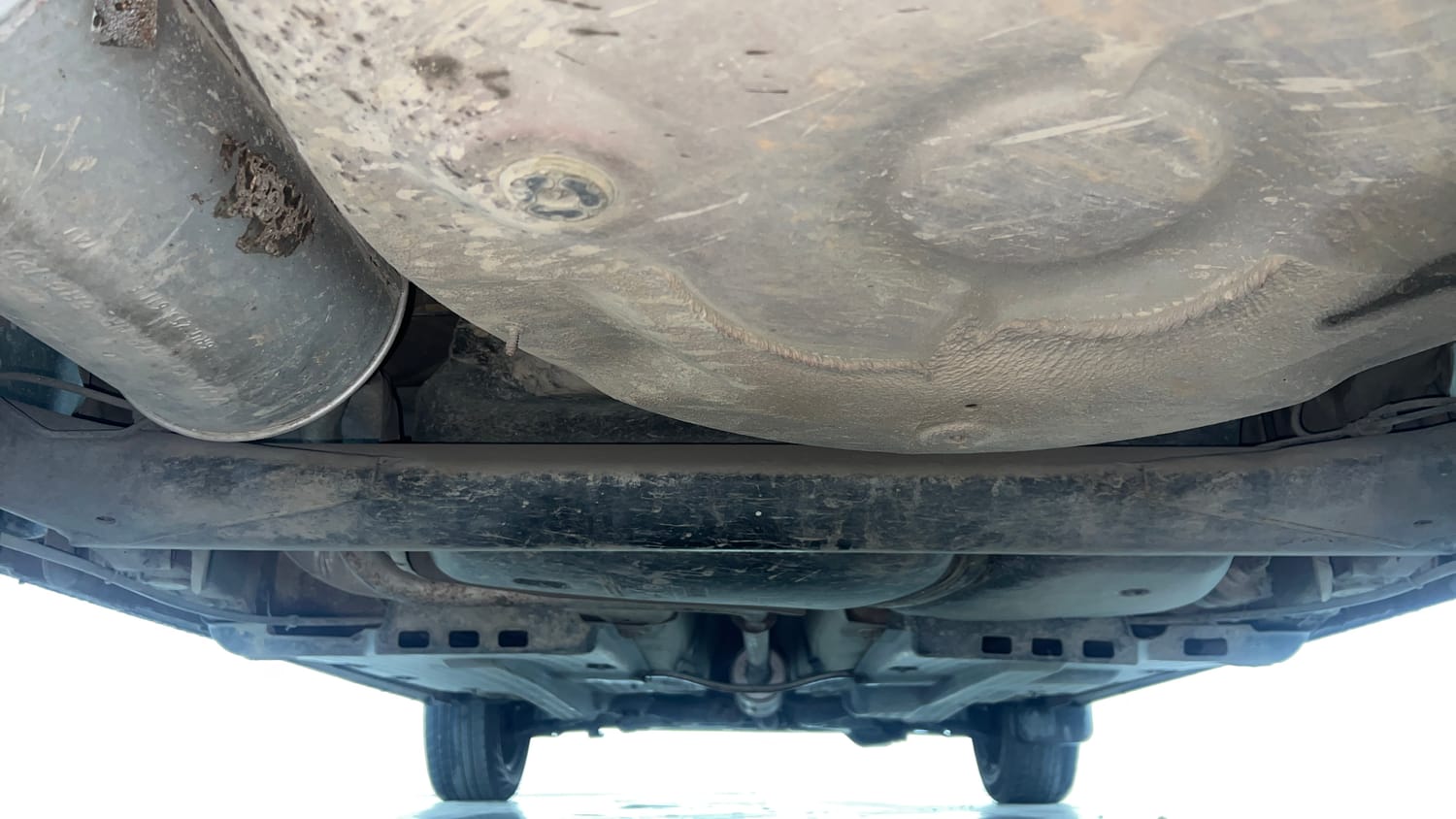 Used 2016 Volkswagen Polo Comfortline 1.2L (P) Petrol Manual extra REAR UNDERBODY VIEW (TAKEN FROM REAR)