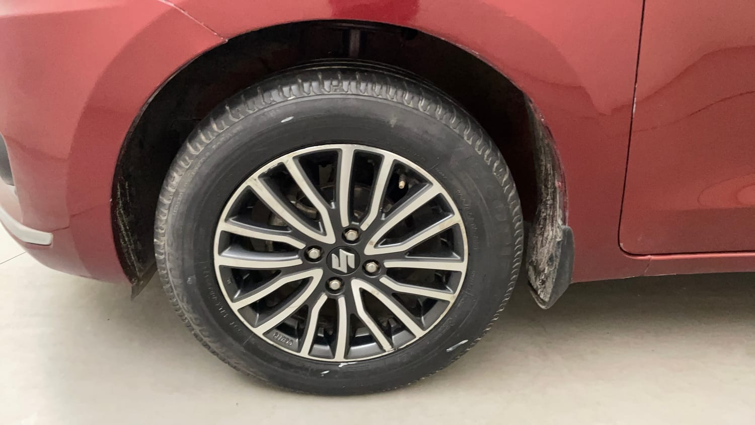 Used 2017 Maruti Suzuki Dzire ZXi Plus Petrol Manual tyres LEFT FRONT TYRE RIM VIEW