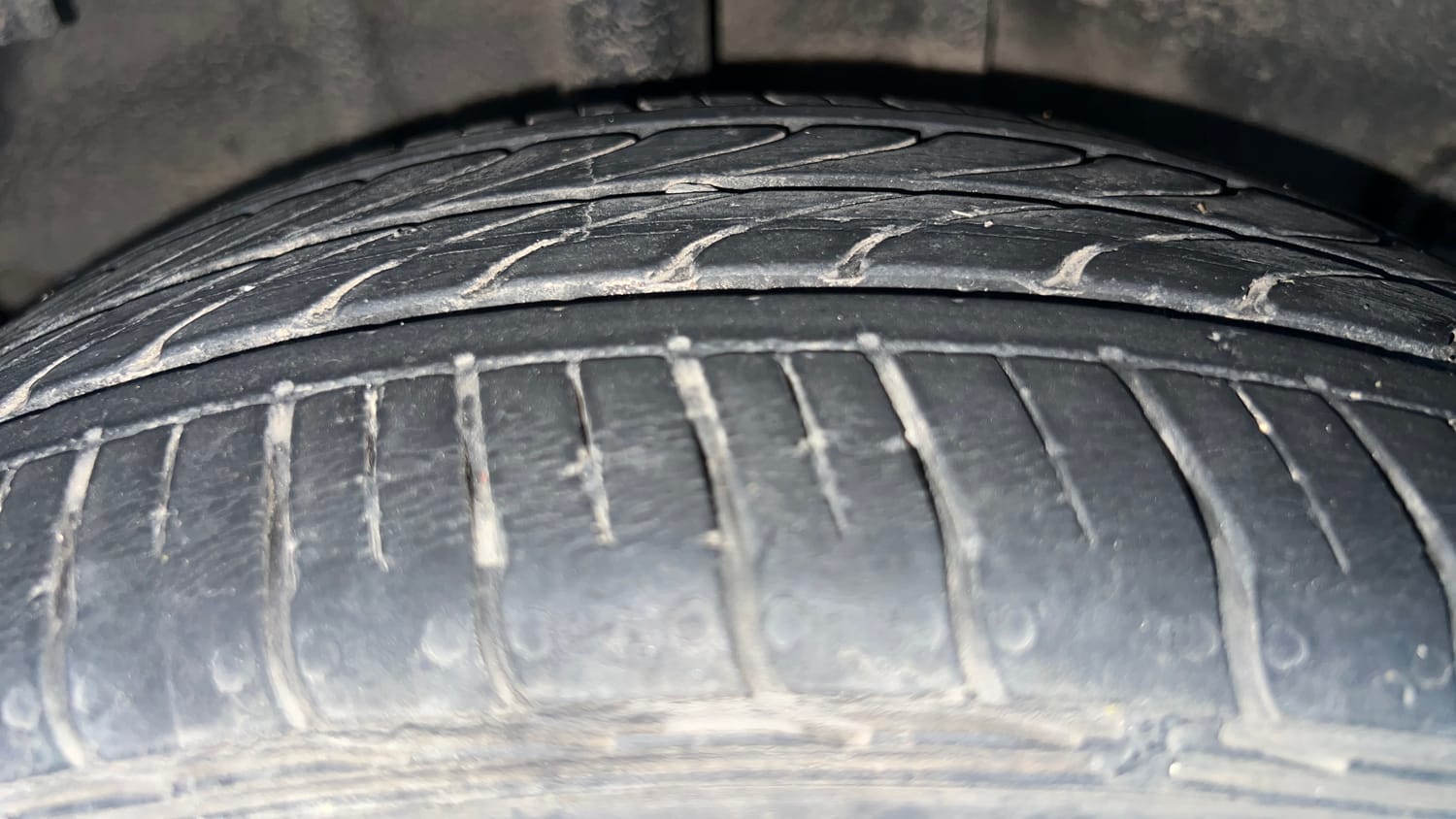Used 2022 Tata Tiago XZ Plus Petrol Manual tyres RIGHT REAR TYRE TREAD VIEW