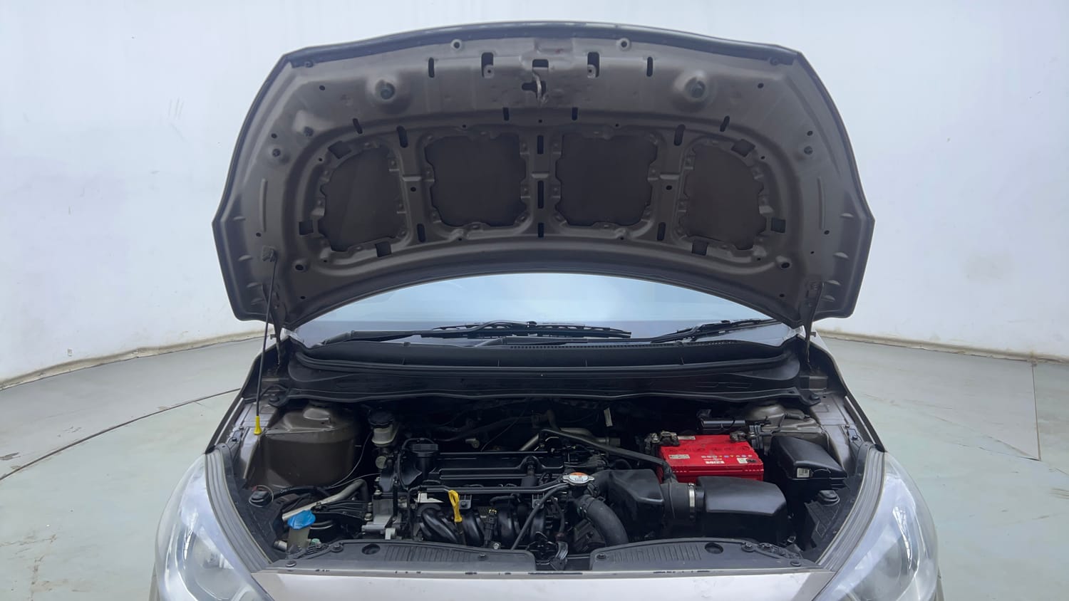 Used 2012 Hyundai i20 Magna 1.2 Petrol Manual engine ENGINE & BONNET OPEN FRONT VIEW