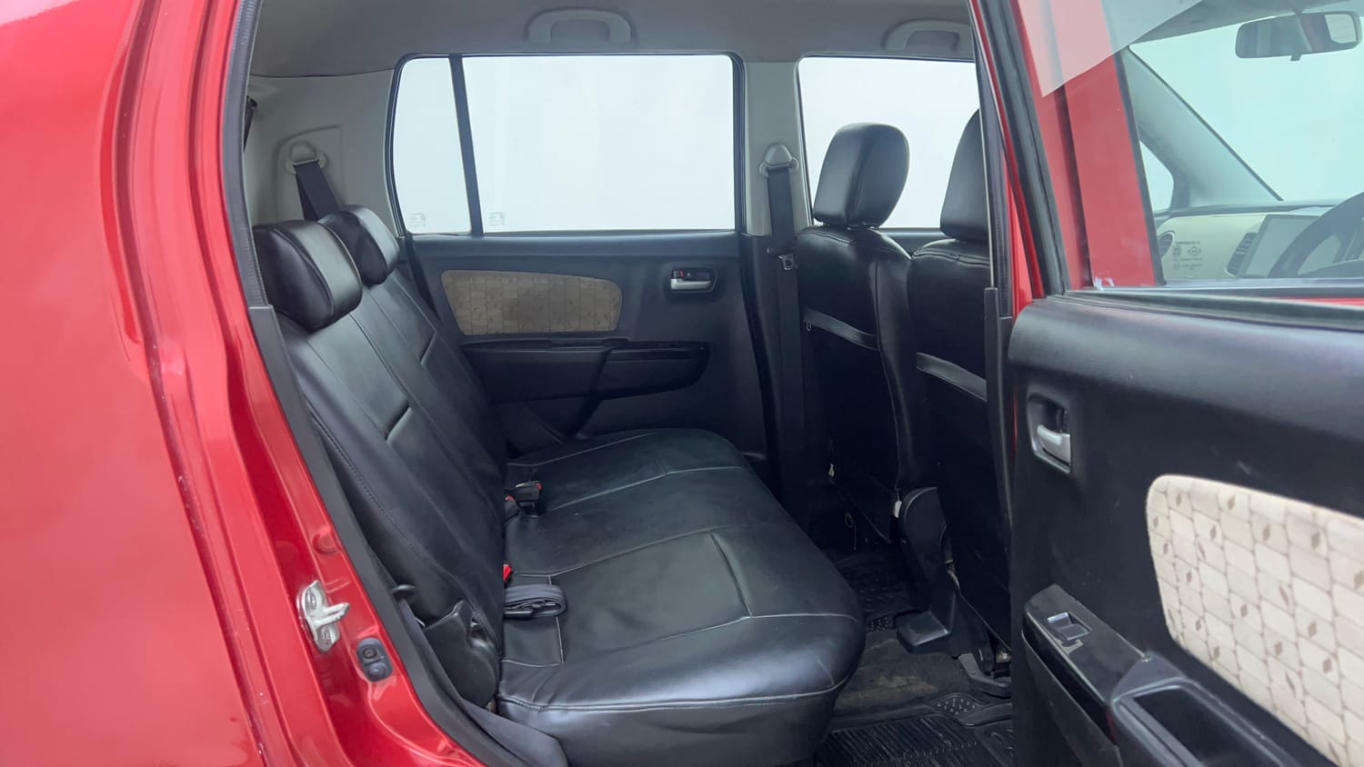 Used 2018 Maruti Suzuki Wagon R 1.0 VXI AMT Petrol Automatic interior RIGHT SIDE REAR DOOR CABIN VIEW