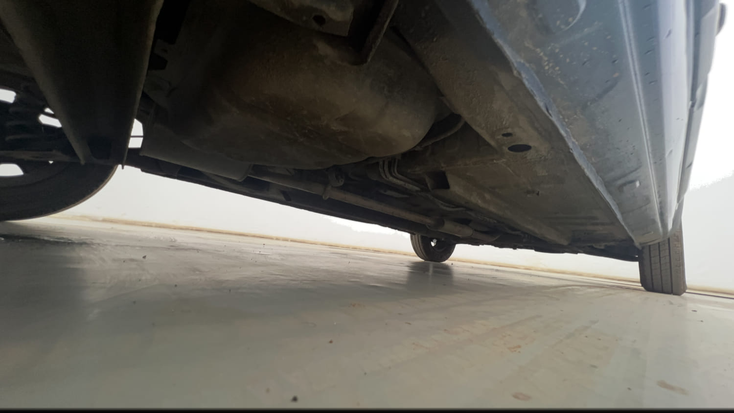 Used 2019 Renault Kwid CLIMBER 1.0 Petrol Manual extra REAR RIGHT UNDERBODY VIEW