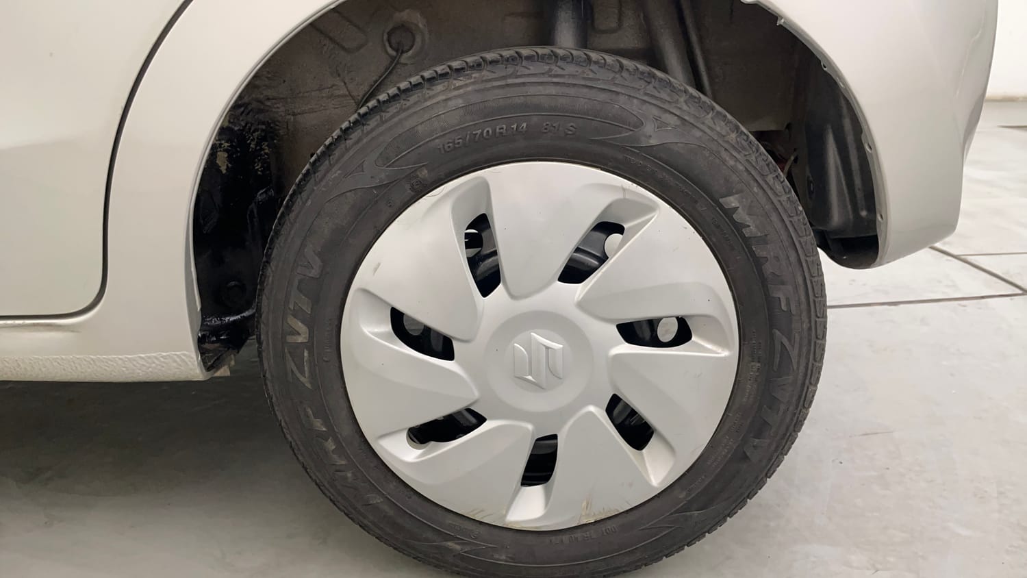 Used 2019 Maruti Suzuki Celerio ZXi (O) AMT Petrol Automatic tyres LEFT REAR TYRE RIM VIEW