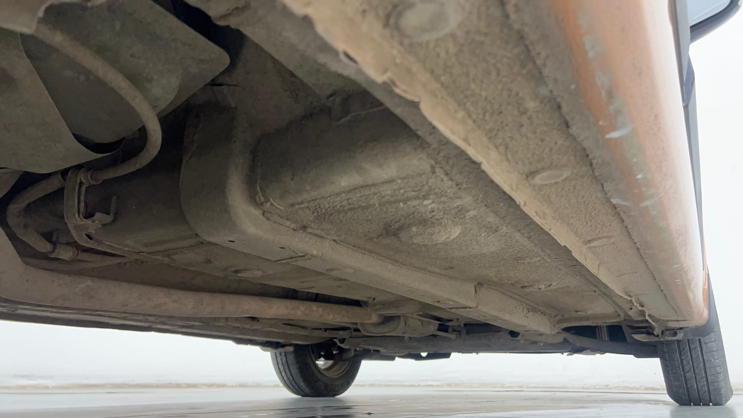Used 2014 Hyundai Grand i10 Asta 1.2 Kappa VTVT (O) Petrol Manual extra REAR RIGHT UNDERBODY VIEW