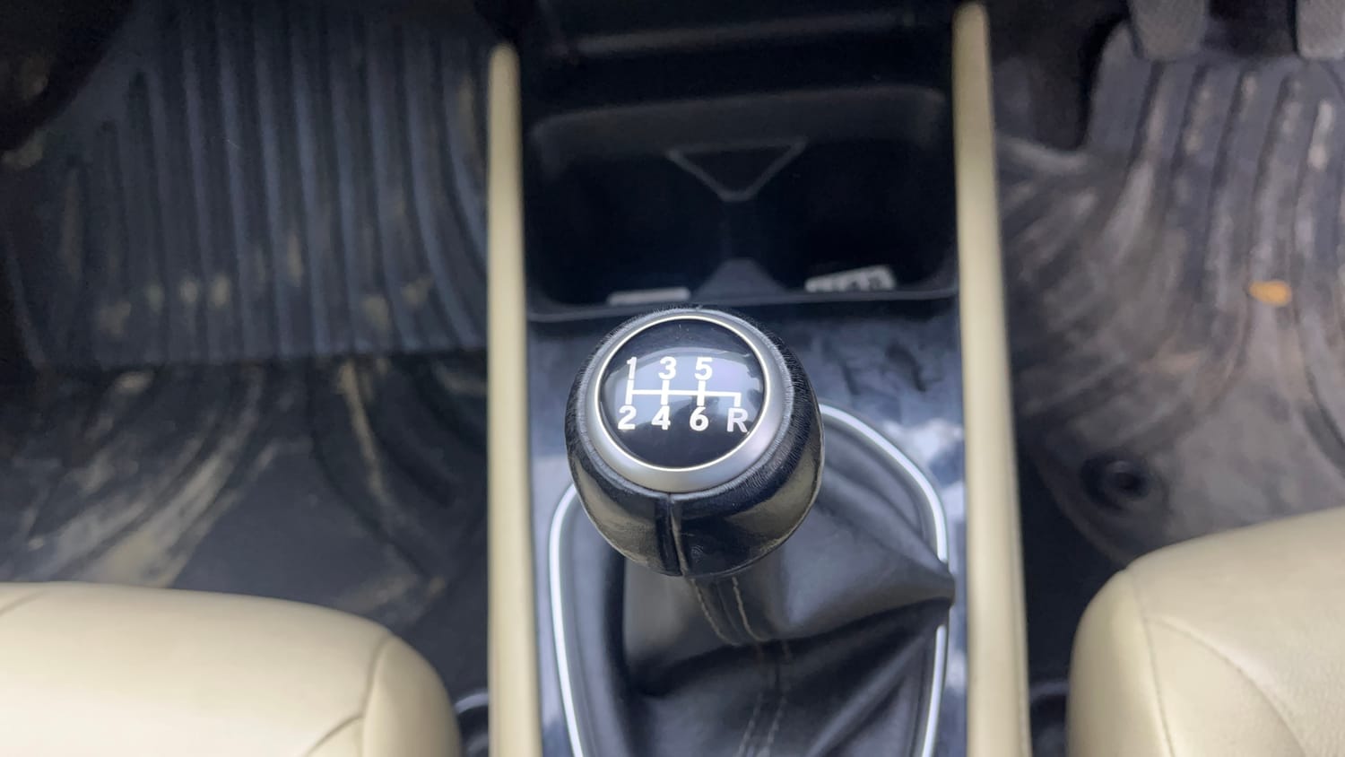 Used 2021 Honda City ZX Petrol Petrol Manual interior GEAR  KNOB VIEW
