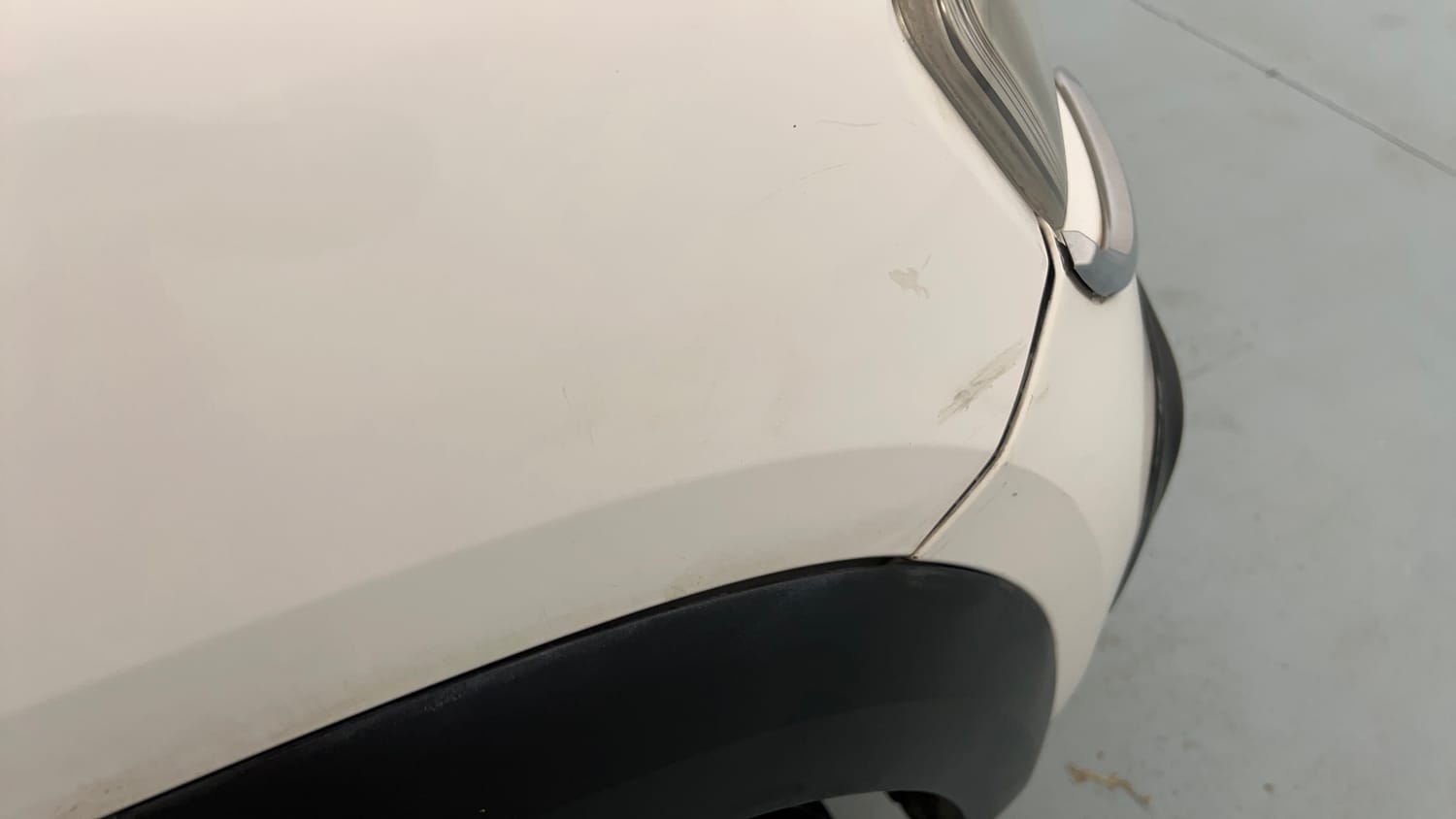 Used 2017 Renault Kwid 1.0 RXL Petrol Manual dents MINOR DENT