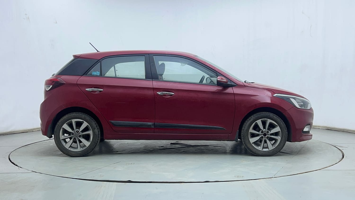 Used 2015 Hyundai Elite i20 Asta 1.2 Petrol Manual exterior RIGHT SIDE VIEW