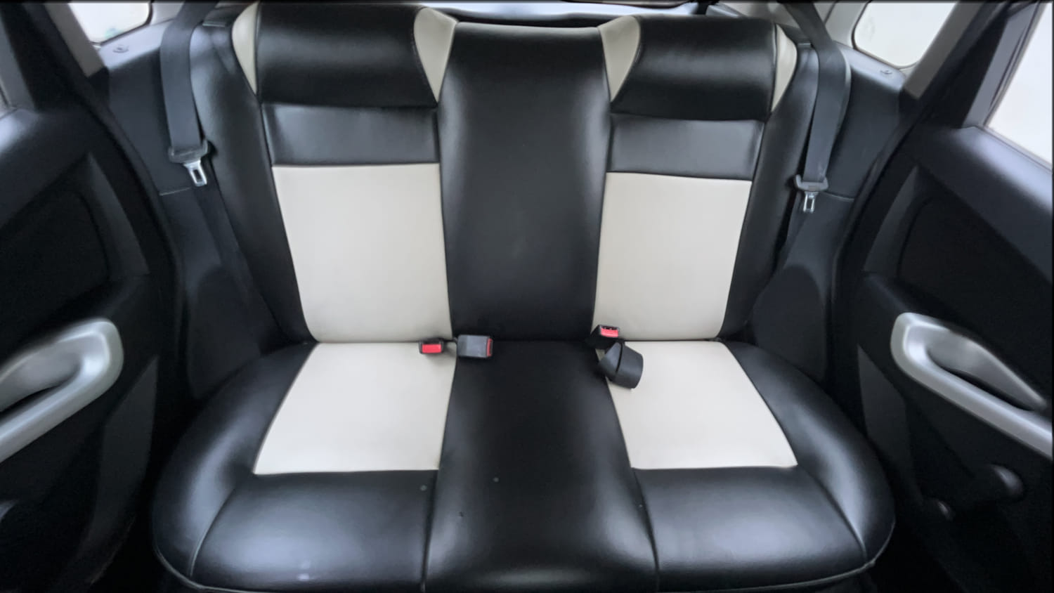 Used 2013 Ford Figo Duratec Petrol ZXI 1.2 Petrol Manual interior REAR SEAT CONDITION VIEW