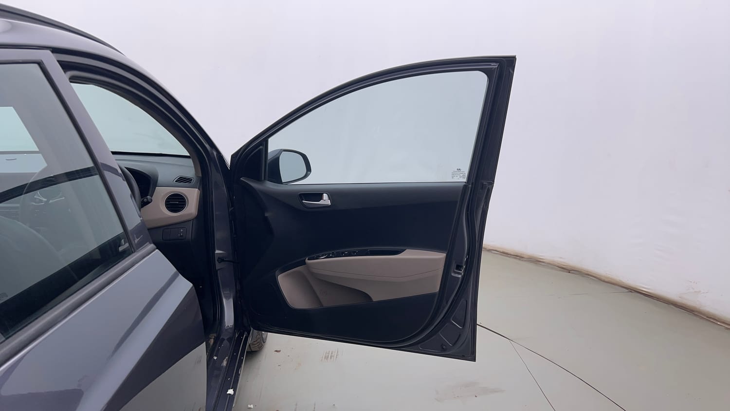 Used 2018 Hyundai Grand i10 Sportz 1.2 Kappa VTVT Petrol Manual interior RIGHT FRONT DOOR OPEN VIEW