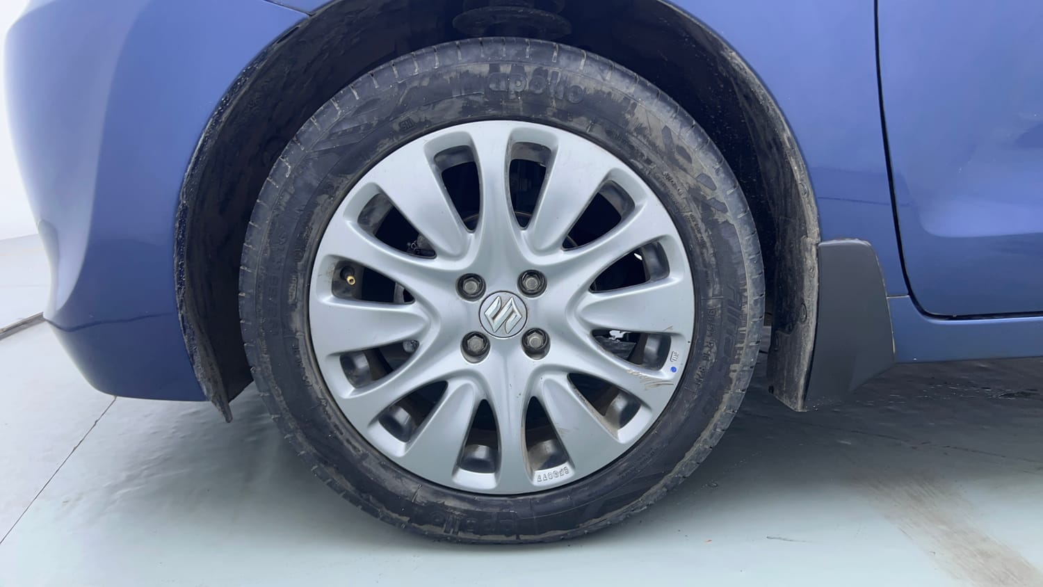Used 2018 Maruti Suzuki Baleno Zeta 1.2 Petrol Manual tyres LEFT FRONT TYRE RIM VIEW