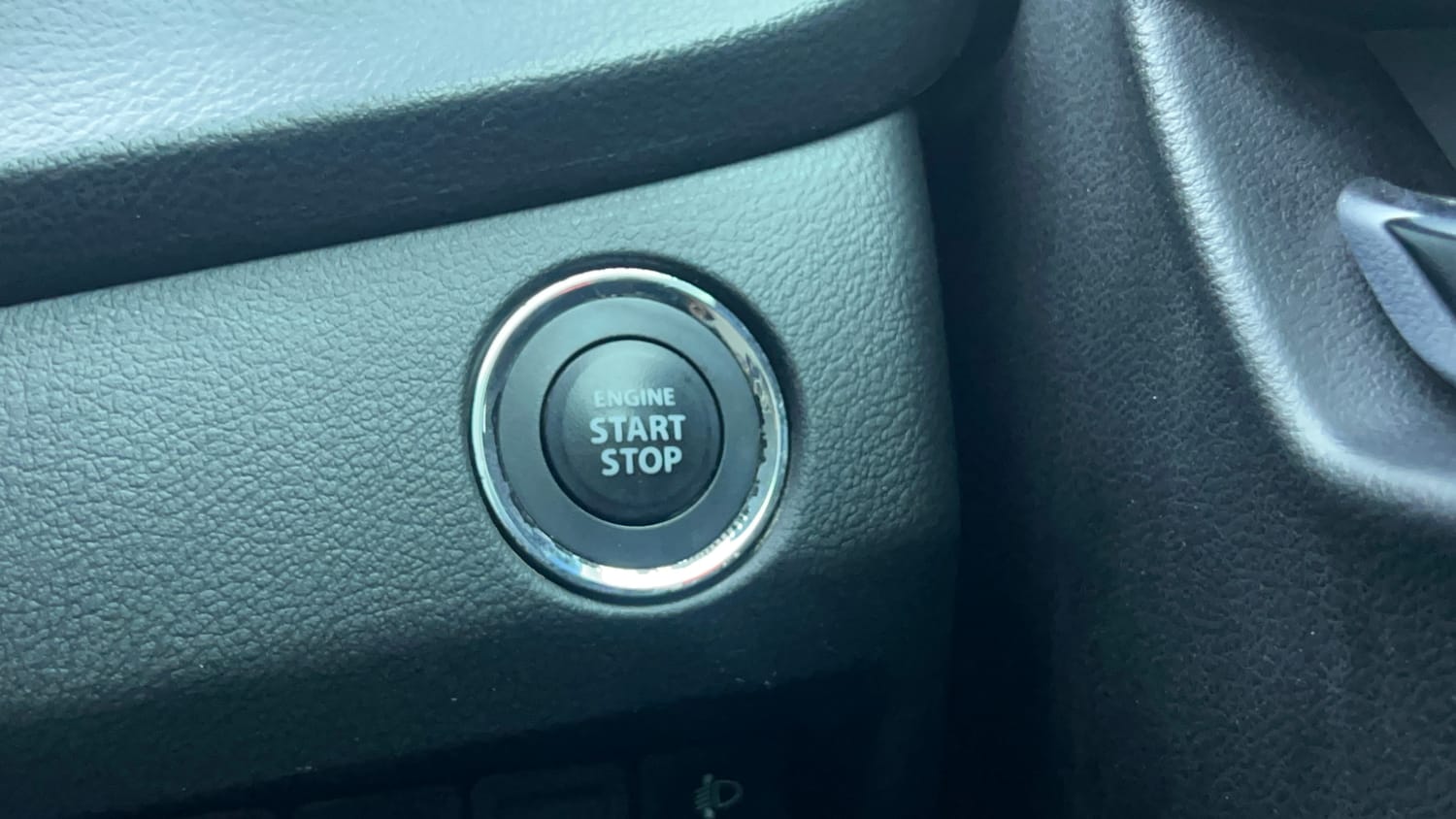 Used 2018 Maruti Suzuki Baleno Zeta 1.2 Petrol Manual top_features Keyless start