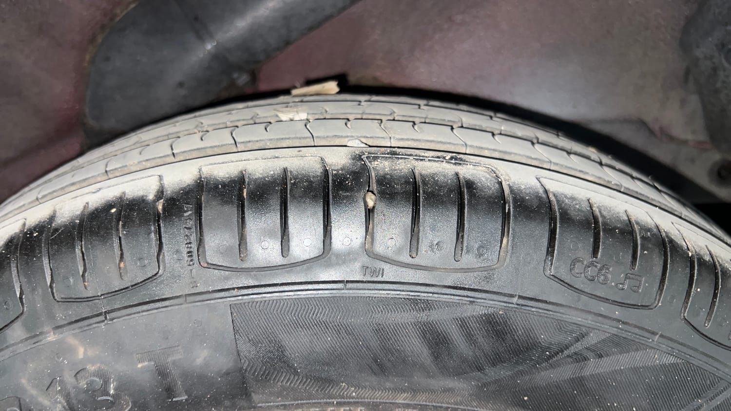 Used 2016 Hyundai i10 Magna 1.1 iRDE2 Petrol Manual tyres LEFT REAR TYRE TREAD VIEW