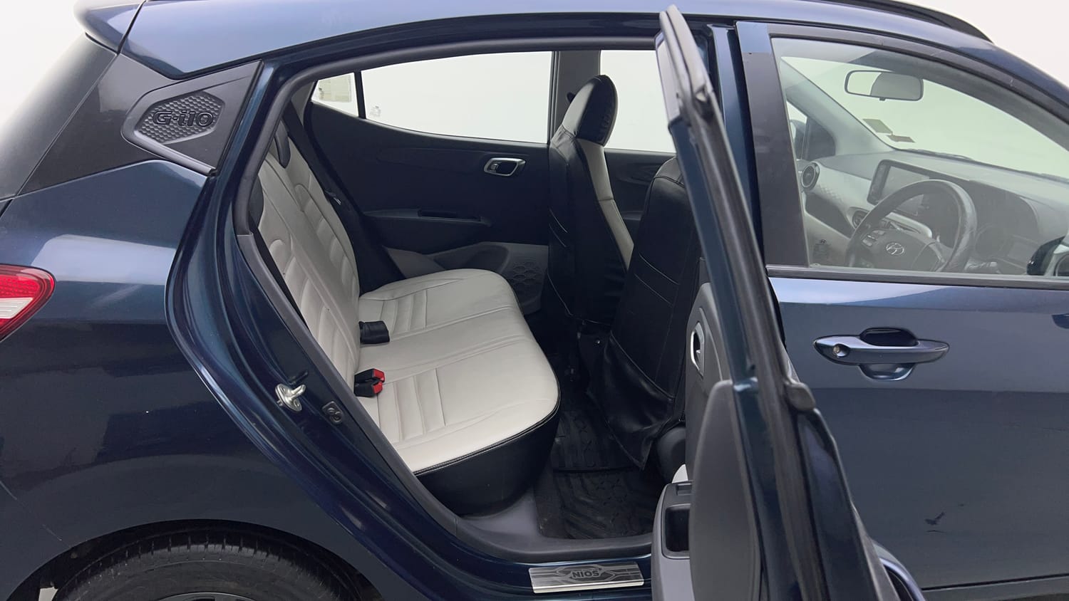 Used 2021 Hyundai Grand i10 Nios Sportz 1.2 Kappa VTVT Petrol Manual interior RIGHT SIDE REAR DOOR CABIN VIEW