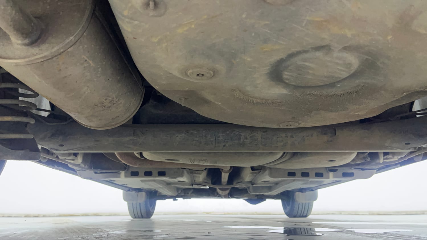 Used 2016 Volkswagen Polo Comfortline 1.2L (P) Petrol Manual extra REAR UNDERBODY VIEW (TAKEN FROM REAR)
