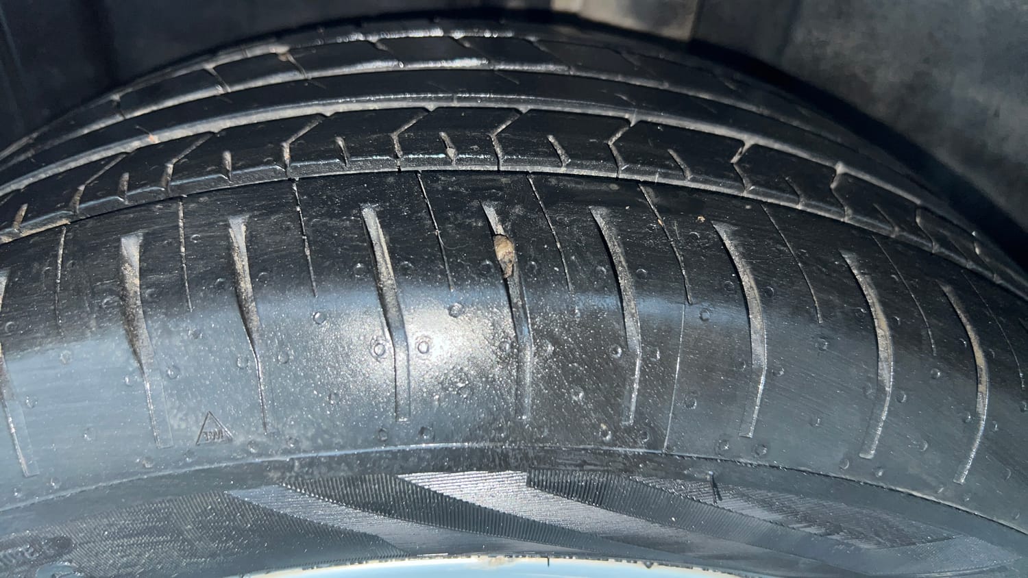 Used 2022 Skoda Slavia Ambition 1.0L TSI AT Petrol Automatic tyres LEFT REAR TYRE TREAD VIEW