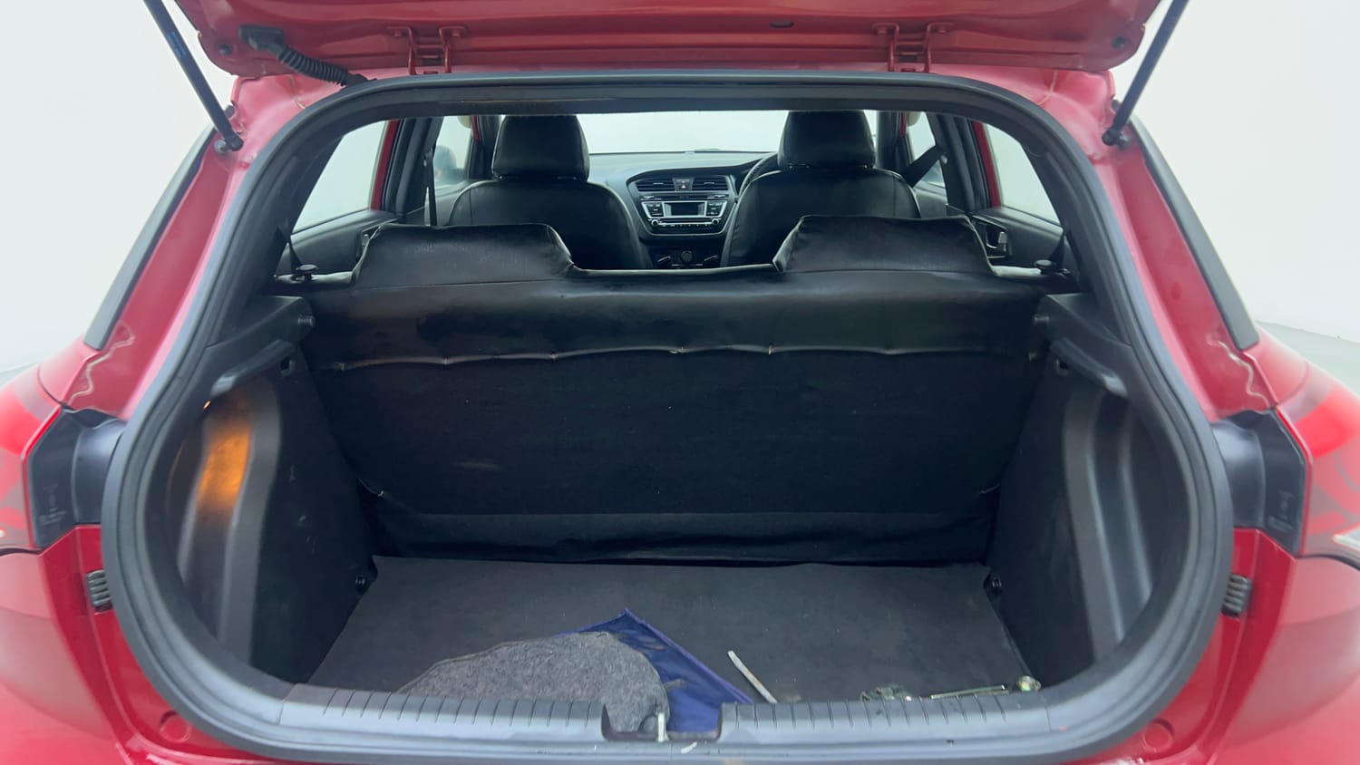 Used 2015 Hyundai i20 Active 1.2 S Petrol Manual interior DICKY INSIDE VIEW