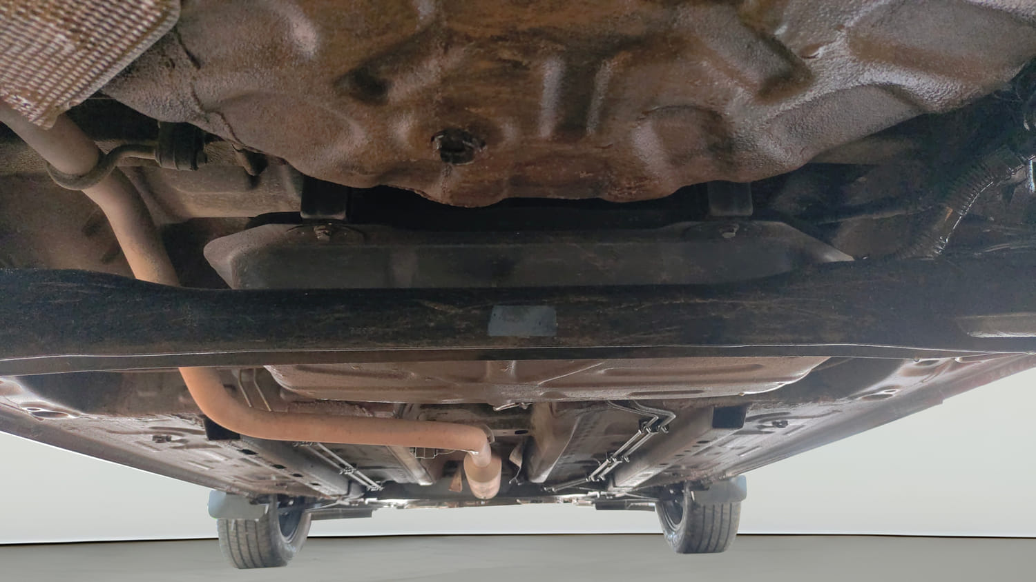 Used 2022 Nissan Magnite XV Premium Turbo CVT Dual Tone Petrol Automatic extra REAR UNDERBODY VIEW (TAKEN FROM REAR)