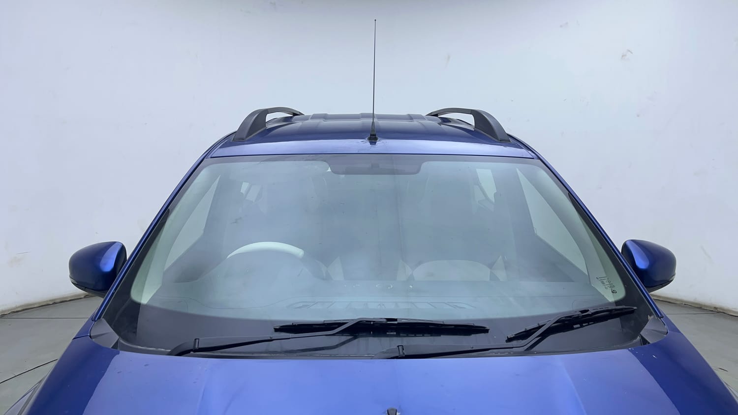 Used 2021 Renault Triber RXZ Petrol Manual exterior FRONT WINDSHIELD VIEW