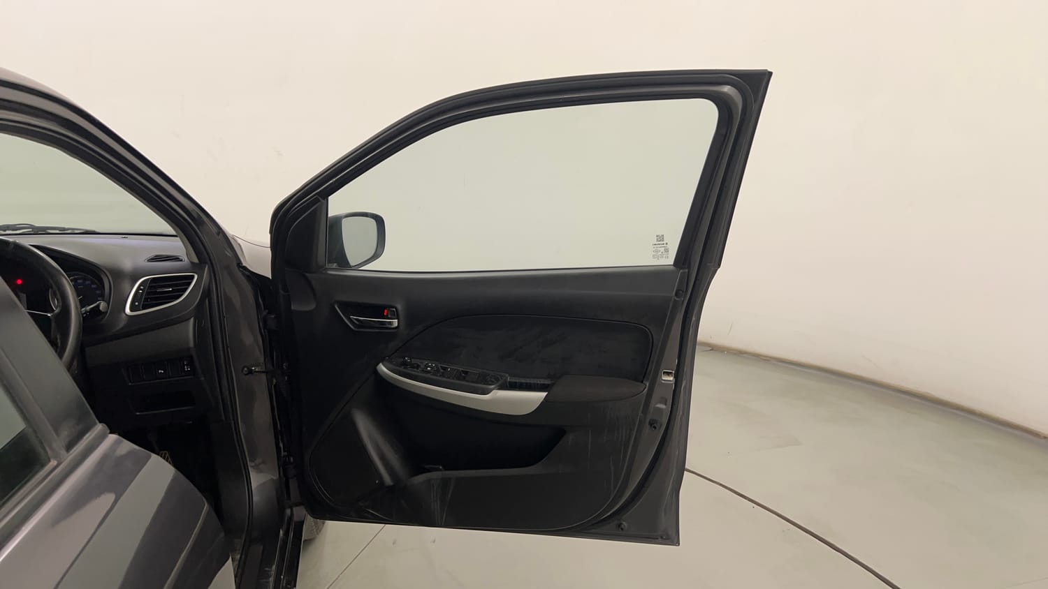 Used 2018 Maruti Suzuki Baleno Delta 1.2 Petrol Manual interior RIGHT FRONT DOOR OPEN VIEW