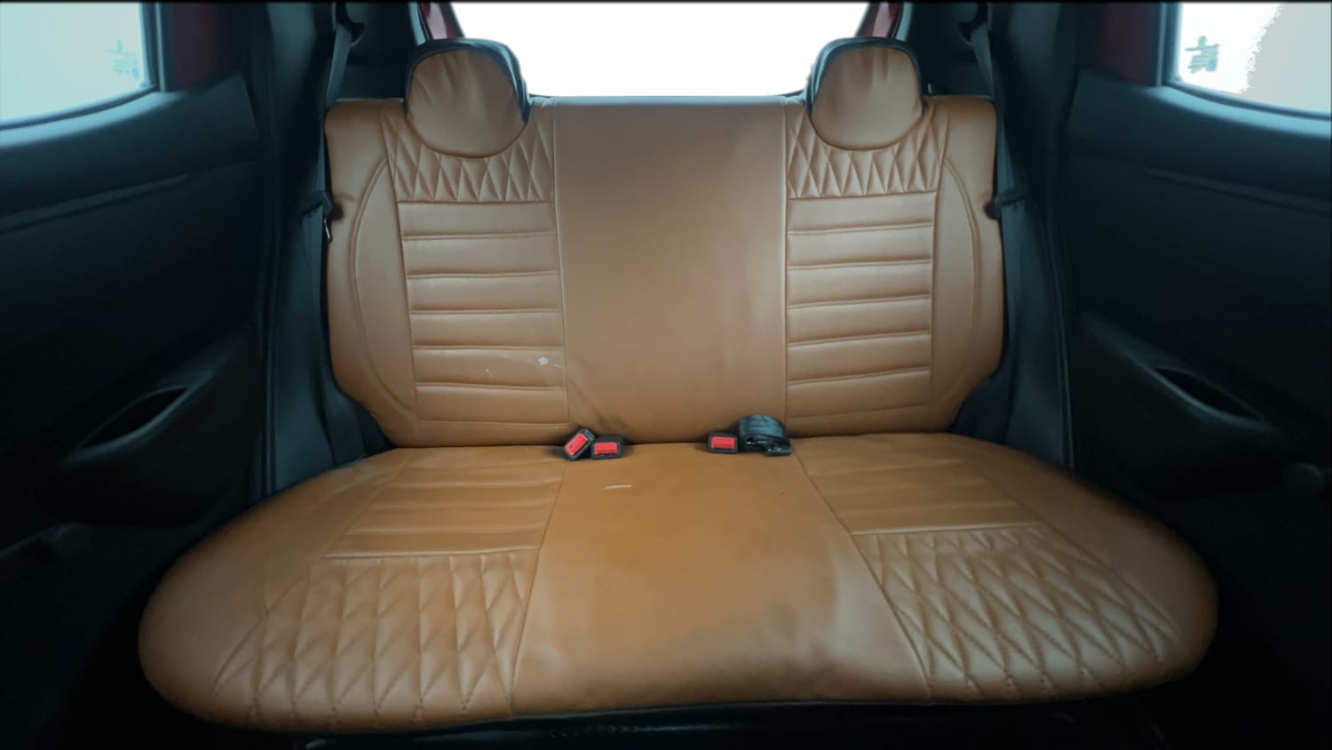 Used 2019 Renault Kwid RXT (O) 1.0 SCE Edition Petrol Manual interior REAR SEAT CONDITION VIEW
