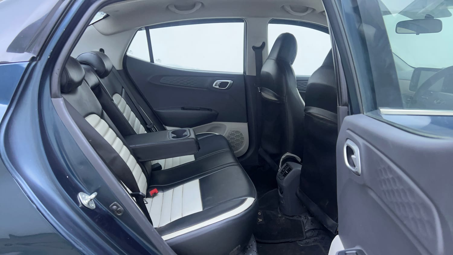 Used 2023 Hyundai Aura SX 1.2 CNG Cng Manual interior RIGHT SIDE REAR DOOR CABIN VIEW