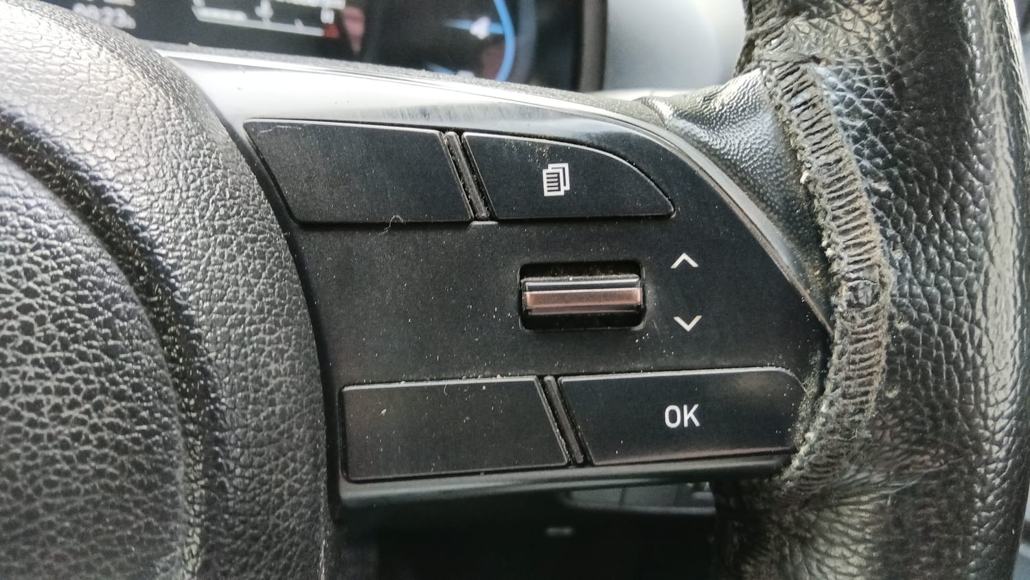Used 2021 Hyundai i20 Asta 1.2 IVT Petrol Automatic interior STEERING VIEW