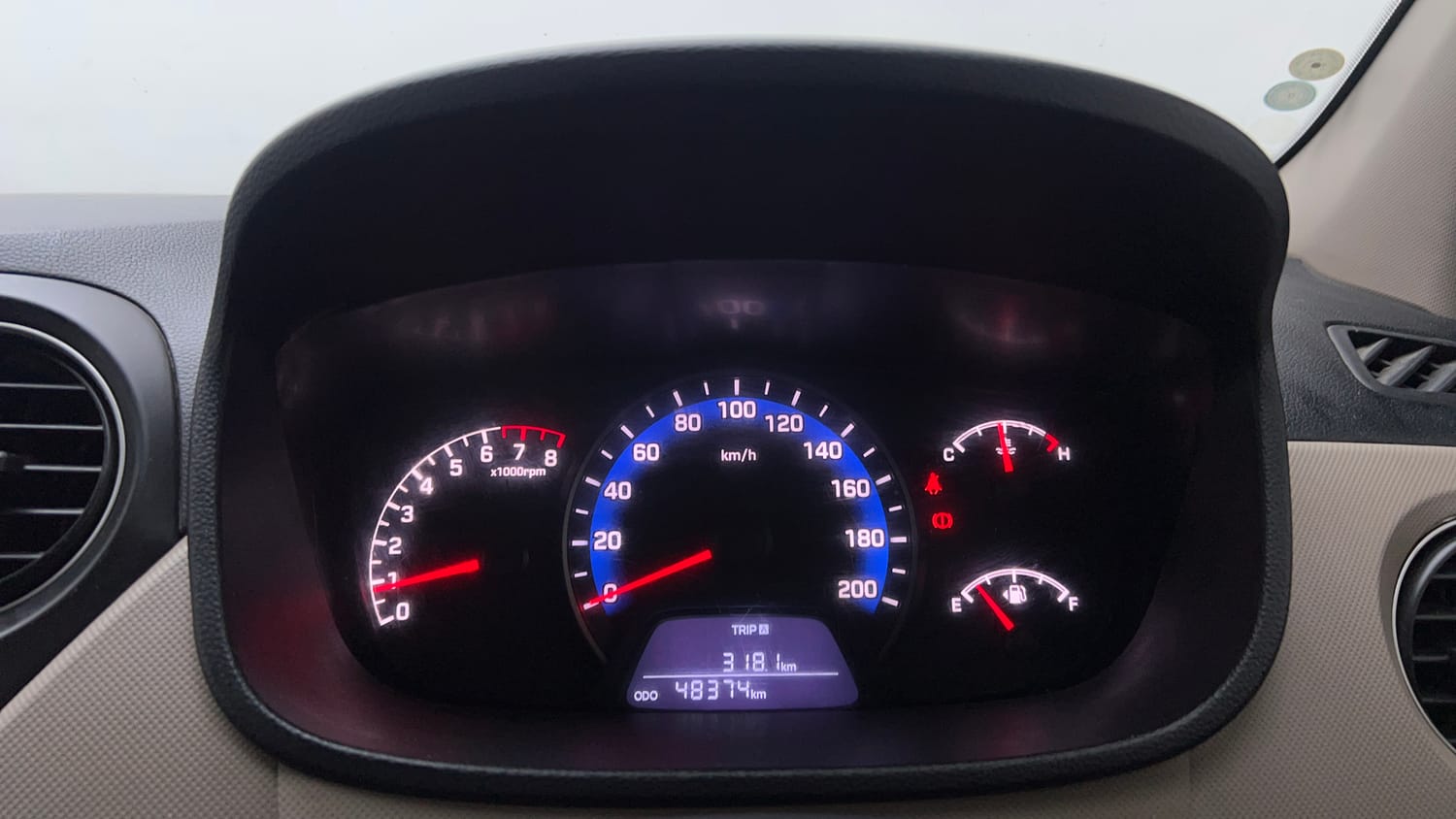 Used 2019 Hyundai Xcent S Petrol+cng(outside fitted) Cng Manual interior CLUSTERMETER VIEW