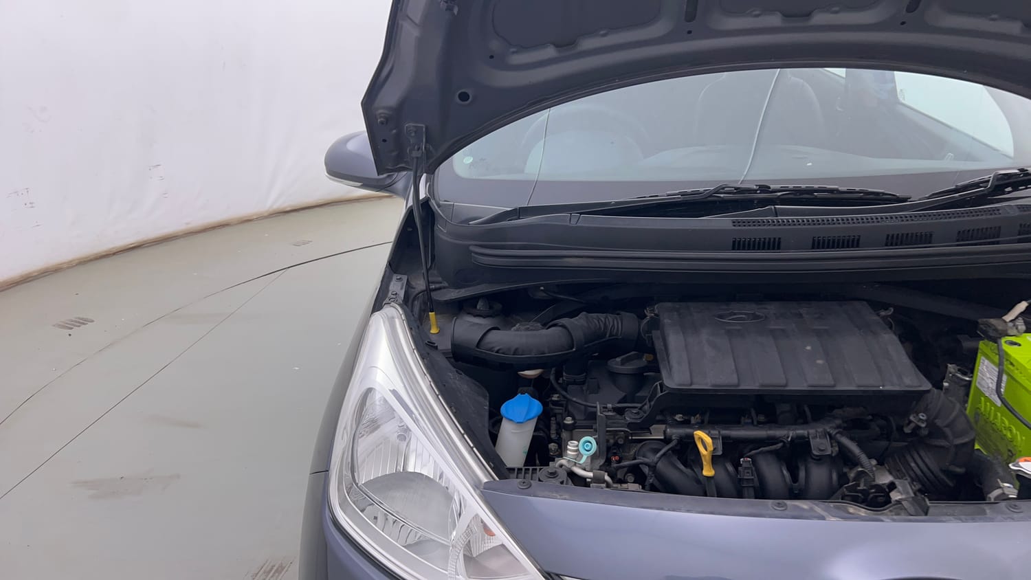 Used 2018 Hyundai Grand i10 Sportz 1.2 Kappa VTVT Petrol Manual engine ENGINE RIGHT SIDE HINGE & APRON VIEW