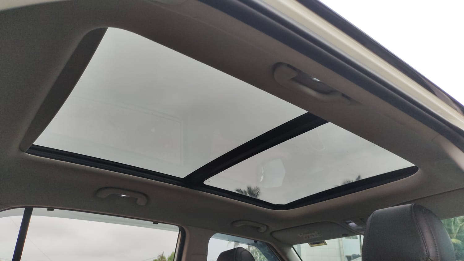 Used 2022 Hyundai Creta SX (O) 1.4 Turbo 7 DCT Dual Tone Petrol Automatic top_features Sunroof