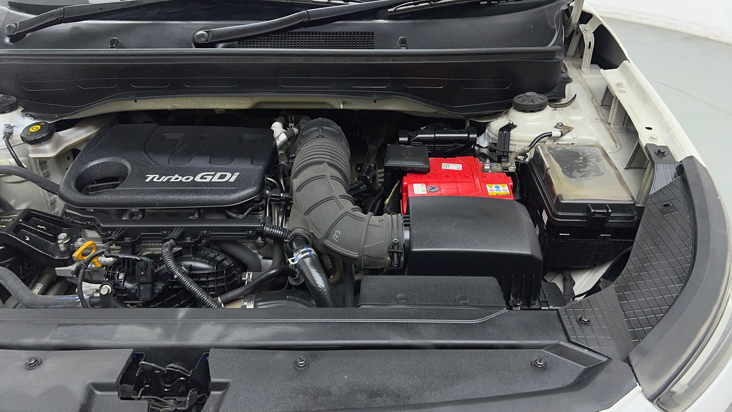 Used 2021 Hyundai Venue SX 1.0 Turbo Petrol Manual engine ENGINE LEFT SIDE VIEW